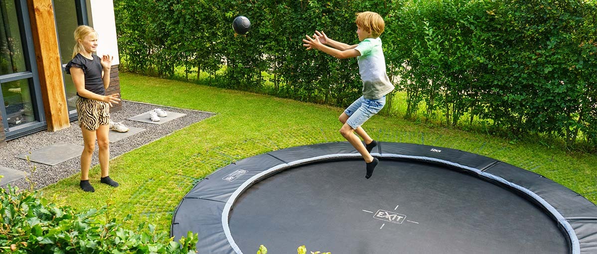 Garantie de sauts de trampoline en toute sécurité grâce aux dalles de sécurité