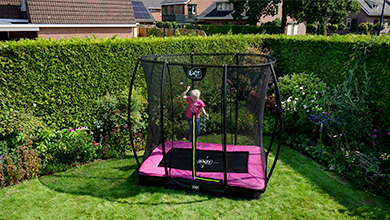 Un trampoline enterré ou enterré au niveau du sol ?