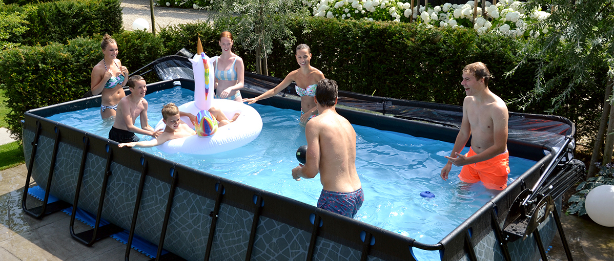 Comment est-ce que je maintiens ma piscine propre ?