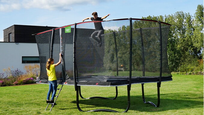 Monter ton trampoline sur pieds se fait comme ça !