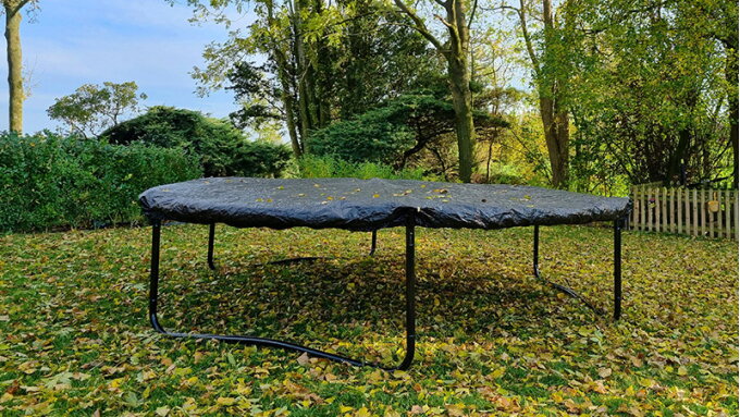 Mon trampoline en automne et en hiver