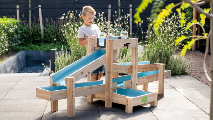 Water, spetterend speelplezier &eacute;n leren komen samen in de AquaFlow