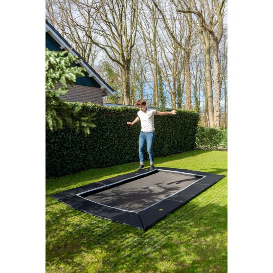 EXIT Dynamic trampoline enterré au niveau du sol 244x427cm avec dalles de sécurité Freezone - noir