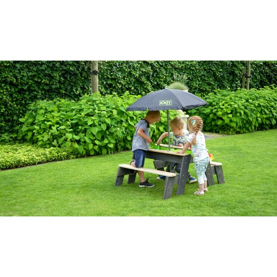 Table d'activités, sable et eau, et de pique-nique (2 bancs) avec parasol et outils de jardinage EXIT Aksent