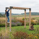 EXIT Linea Robust 110 Barre de singe en bois avec balan&ccedil;oire double