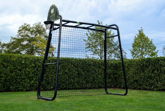 Deux nouvelles versions: compacte (205) et spacieuse (305), toutes deux modulaires et solides.